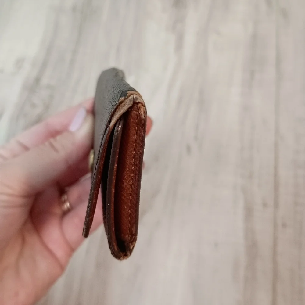 Louis Vuitton Key Case Monogram Multicle 4